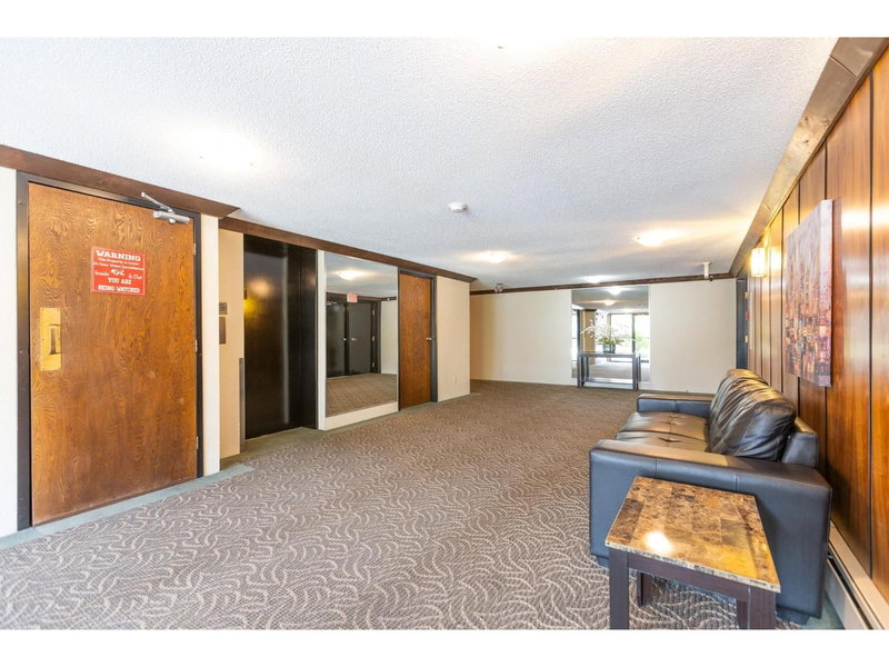 203 - 1379 MERKLIN Street, White Rock, V4B4C2 | Image 2