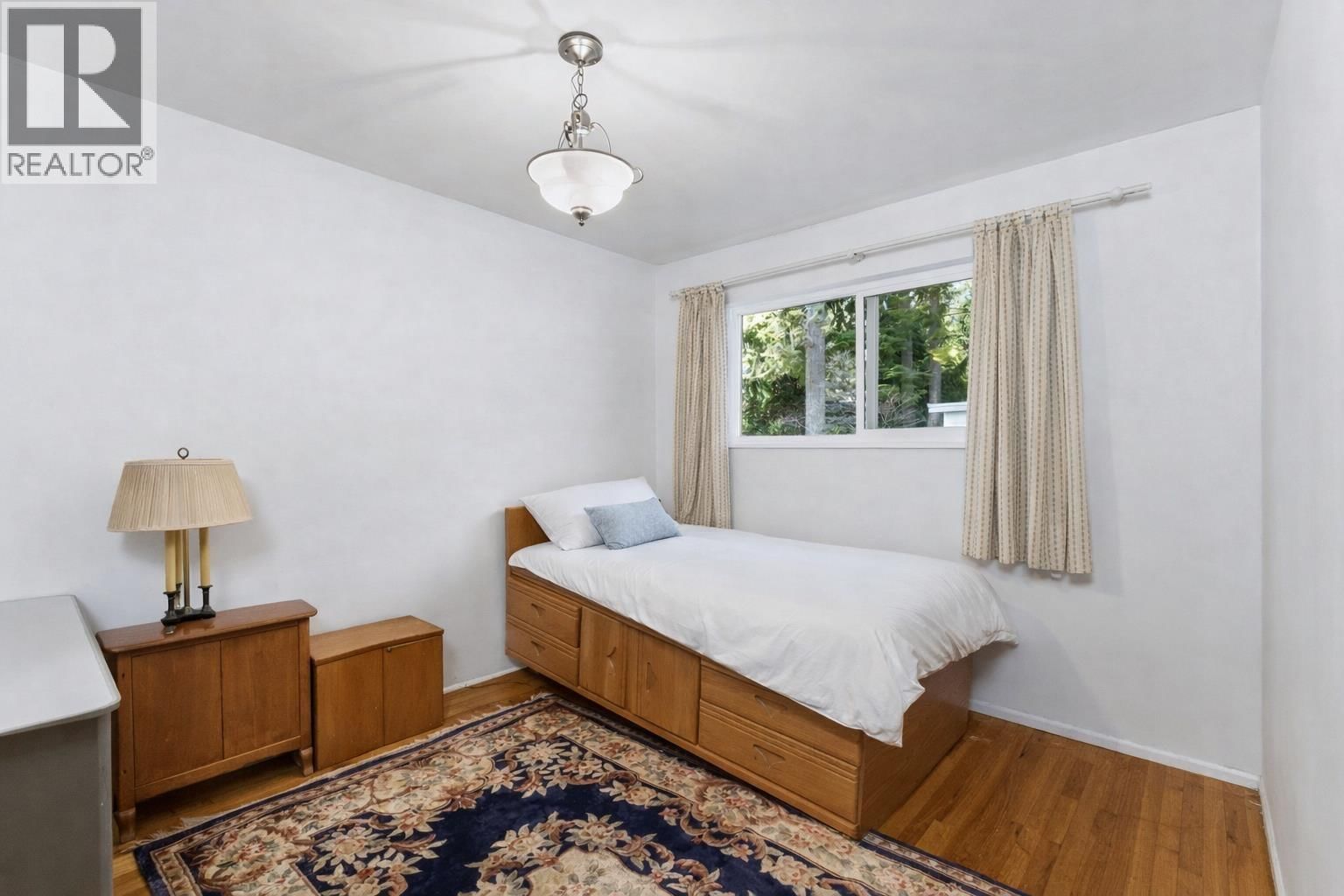 922 CANYON BOULEVARD Image 15