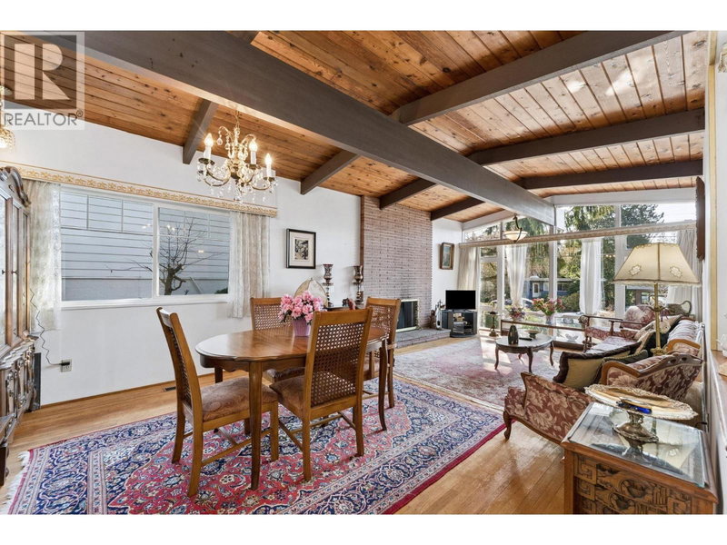 922 CANYON Boulevard, North Vancouver, V7R2J8 | Image 3