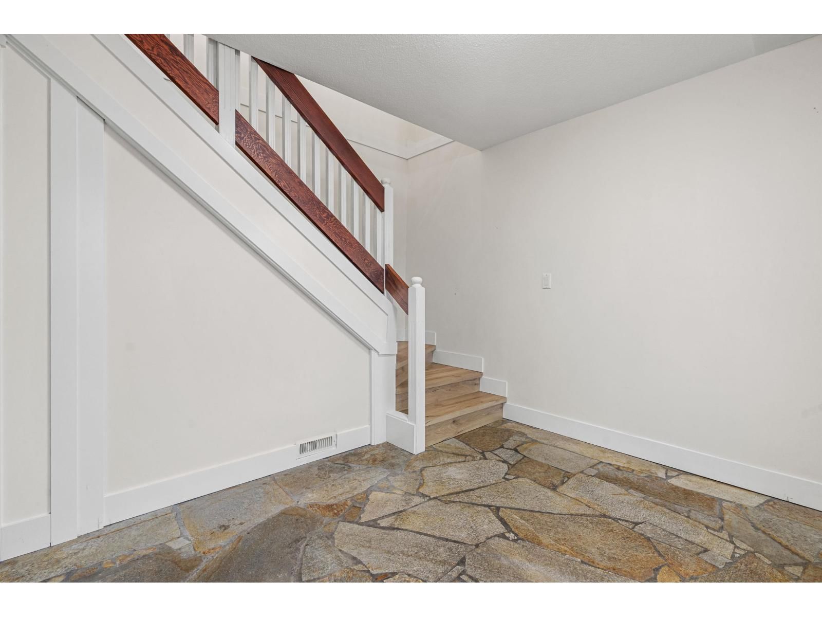 45187 MOUNTVIEW WAY Image 4