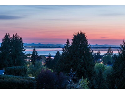 2737 CRESCENT Drive | Surrey British Columbia | Slide Image Thirty