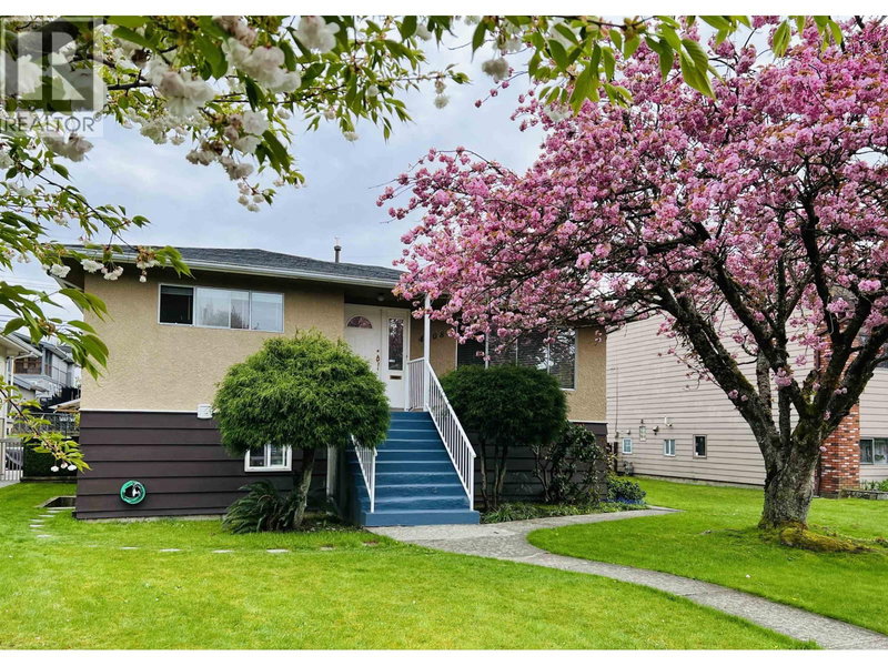 4708 WESTLAWN Drive, Burnaby, V5C3R3 | Image 2