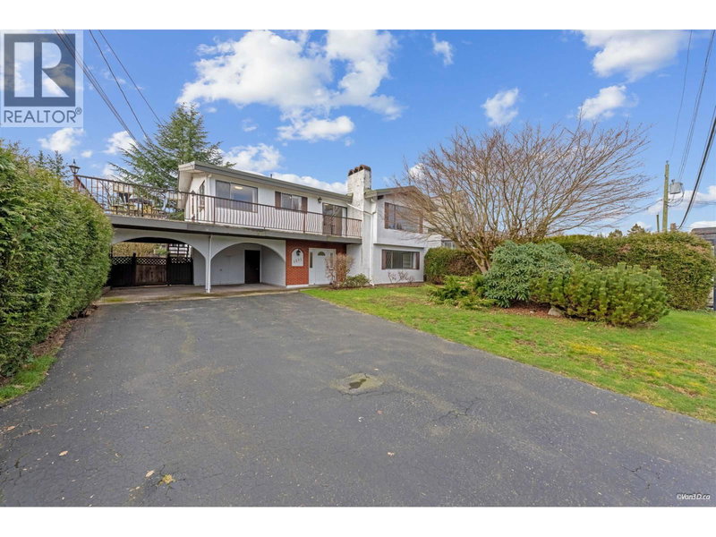 5571 CLAUDE Avenue, Burnaby, V5E2M7 | Image 2