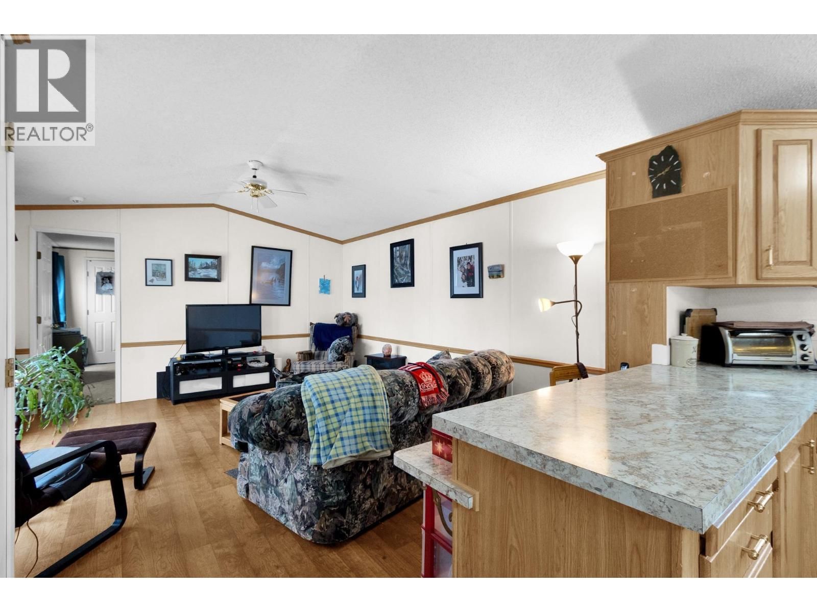 22 - 1000 INVERNESS ROAD Image 10