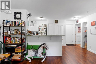 20561 113 Avenue | Maple Ridge British Columbia | Slide Image Nine