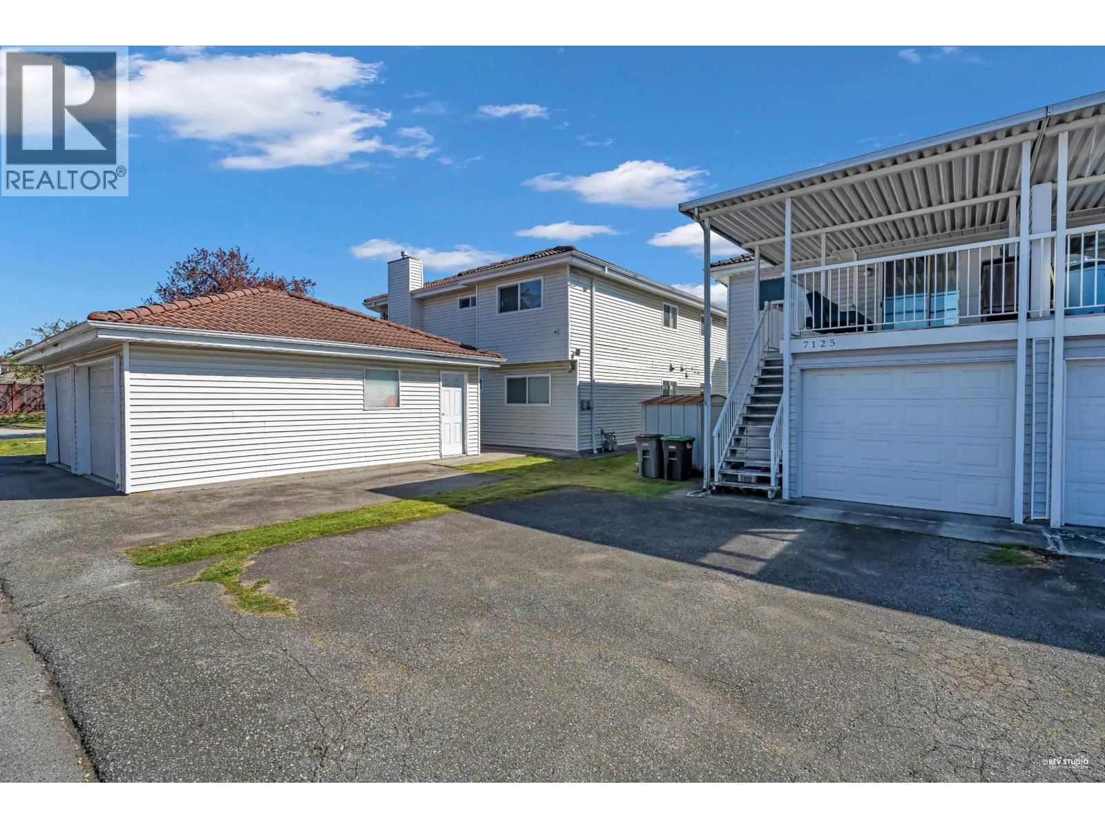 7125 MAIN STREET Image 32