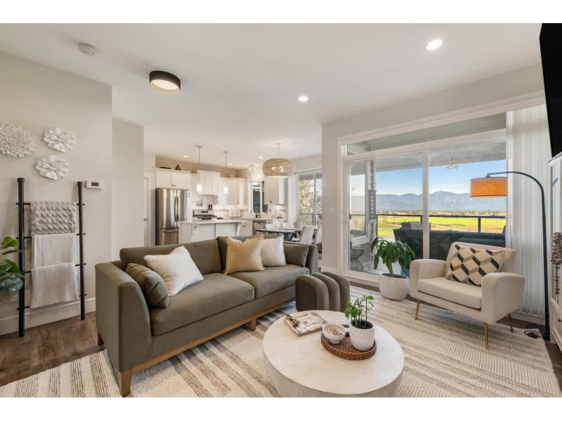 50634 LEDGESTONE Place Chilliwack British Columbia, V2P 0E7 - 3 Bedrooms Condo For Sale