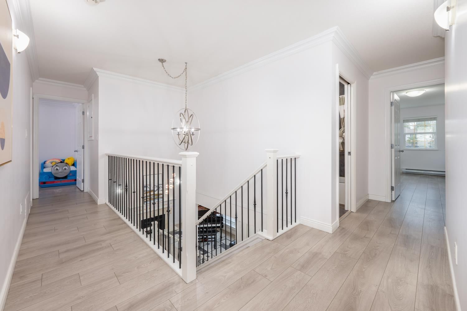 8769 215B STREET Image 14