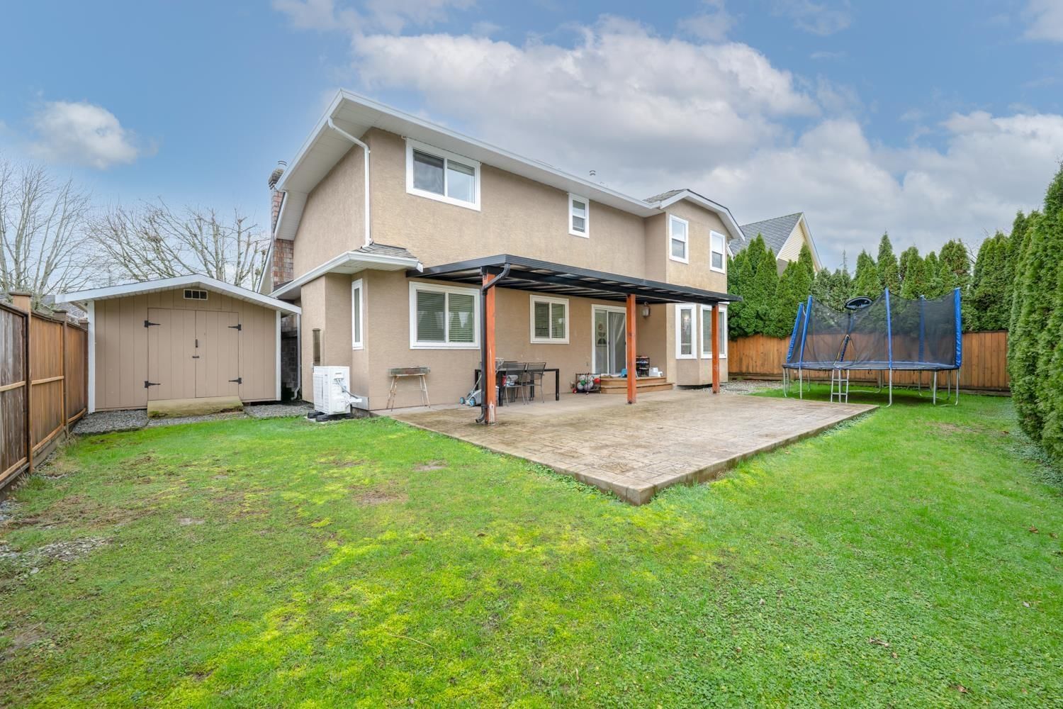 8769 215B STREET Image 22