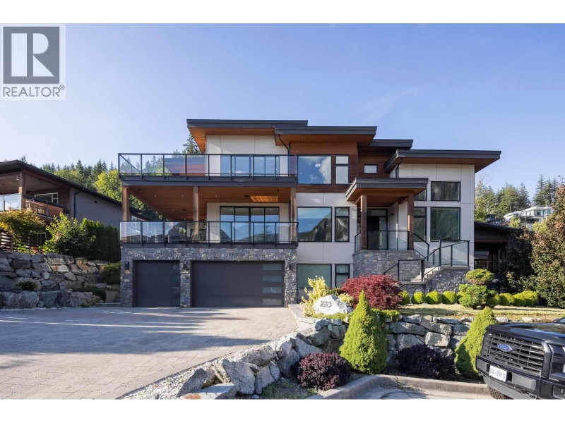 2213 WINDSAIL Place Squamish British Columbia, V8B 0T6 - 7 Bedrooms Home For Sale
