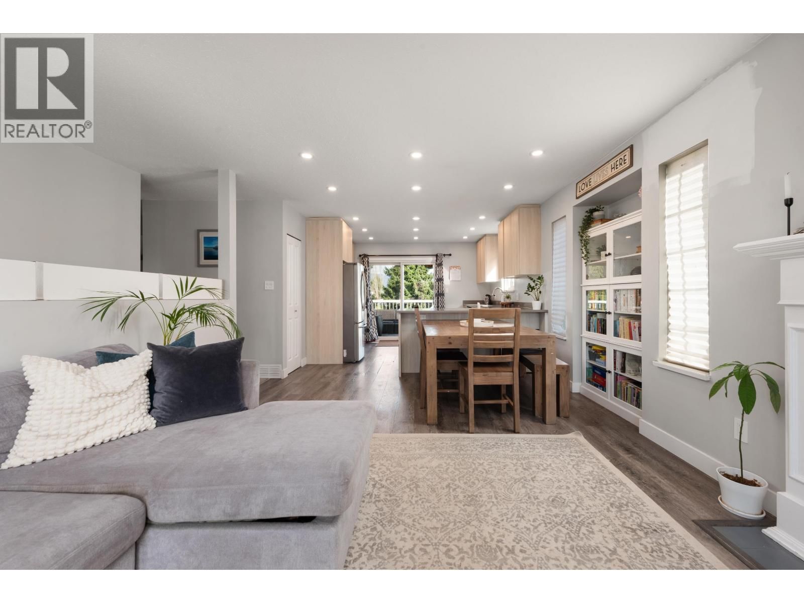 20373 115 AVENUE Image 2