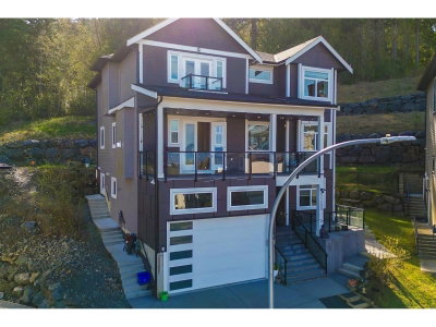 51150 FARMERS Way | Chilliwack British Columbia | Slide Image One