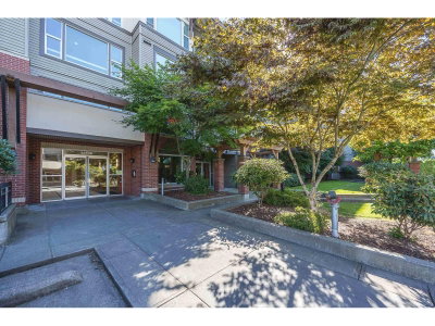 33539 HOLLAND Avenue | Abbotsford British Columbia | Slide Image Four