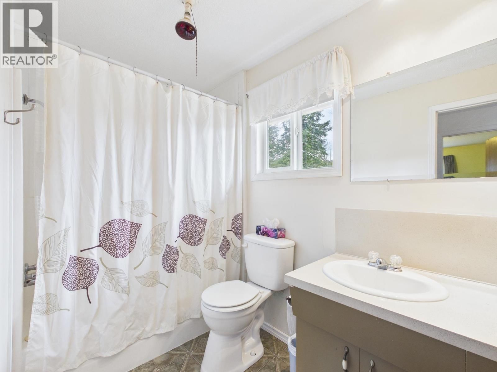 1115 DENNY ROAD Image 16