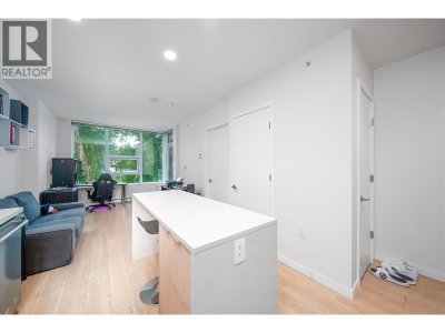 530 WHITING Way | Coquitlam British Columbia | Slide Image Twelve