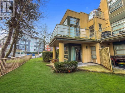 22277 122 Avenue | Maple Ridge British Columbia | Slide Image Two