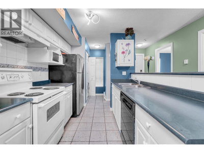 22277 122 Avenue | Maple Ridge British Columbia | Slide Image Eight