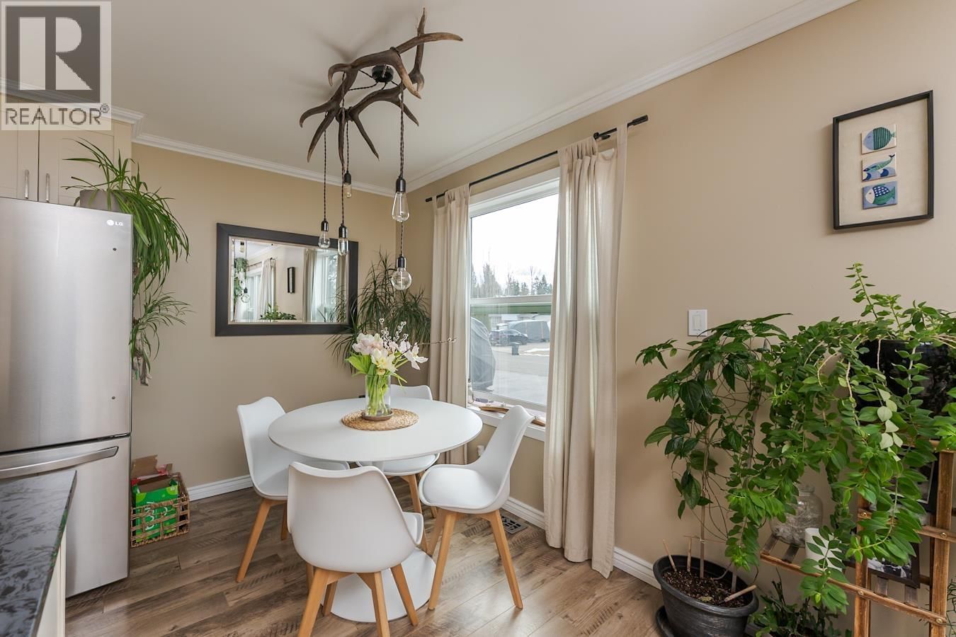 6610 ESSEX CRESCENT Image 10