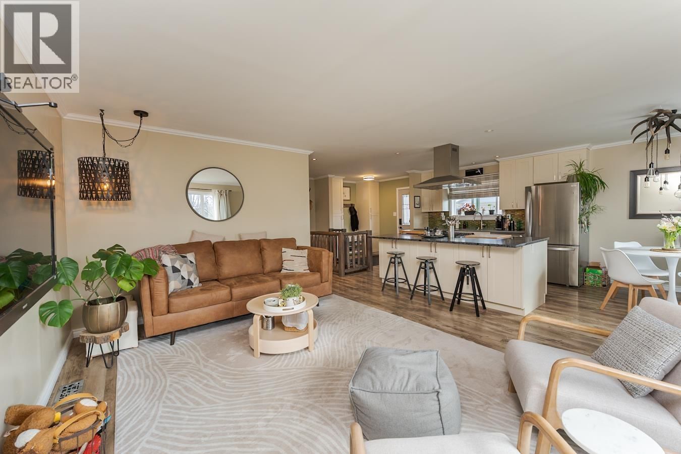 6610 ESSEX CRESCENT Image 12