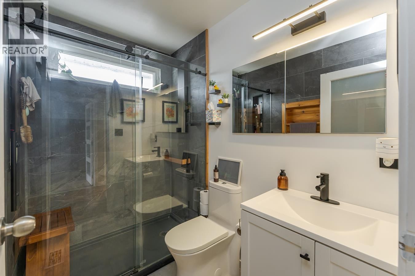 6610 ESSEX CRESCENT Image 20