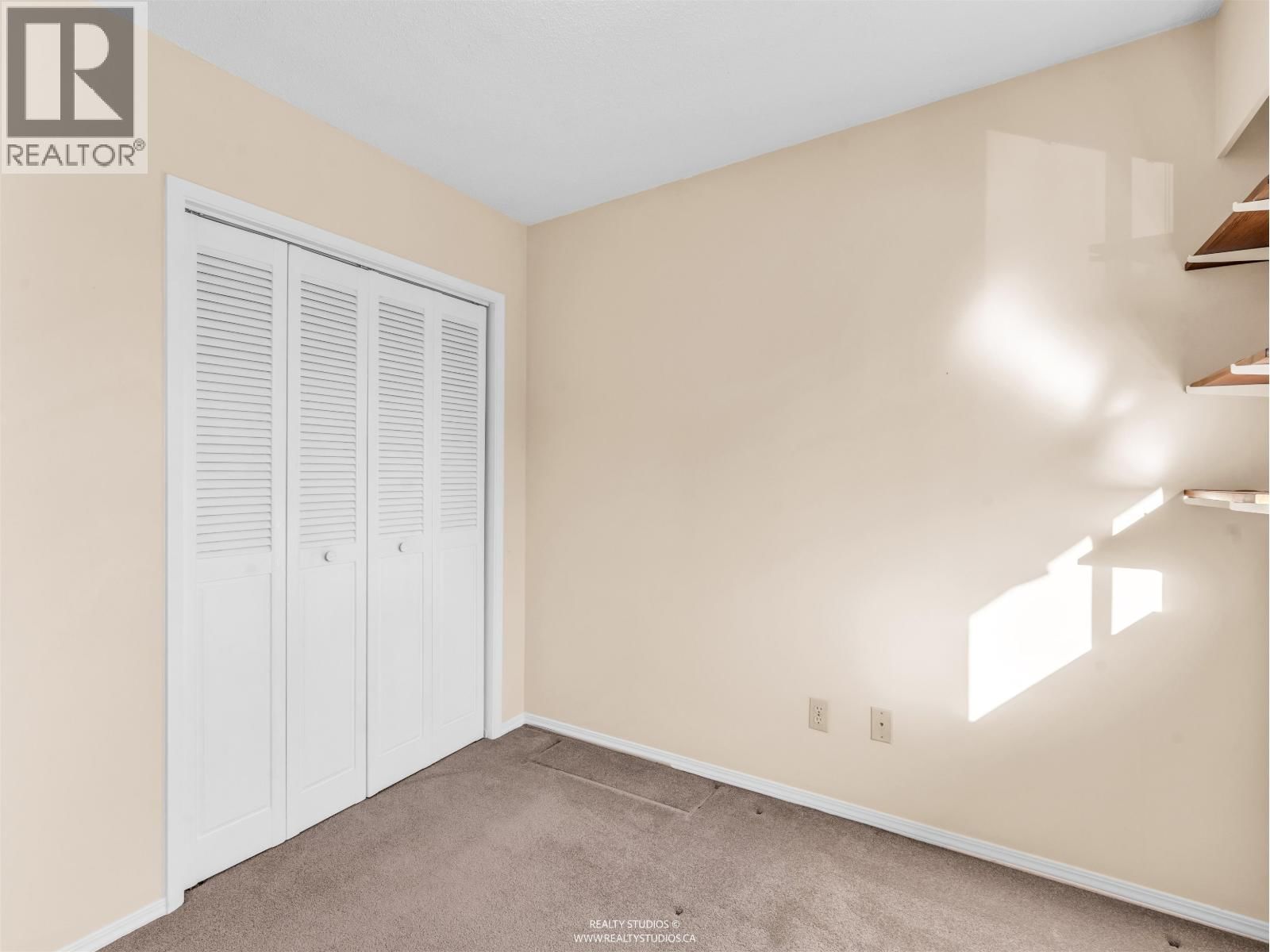 1110 LODGE ROAD Image 20