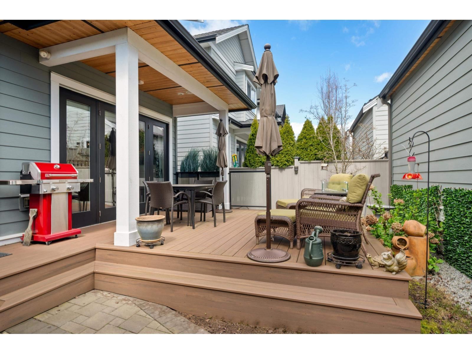 2158 165A STREET Image 33