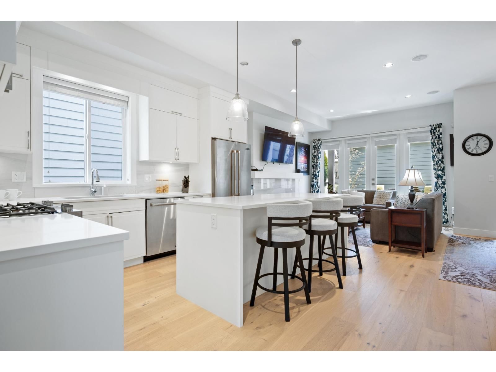 2158 165A STREET Image 7