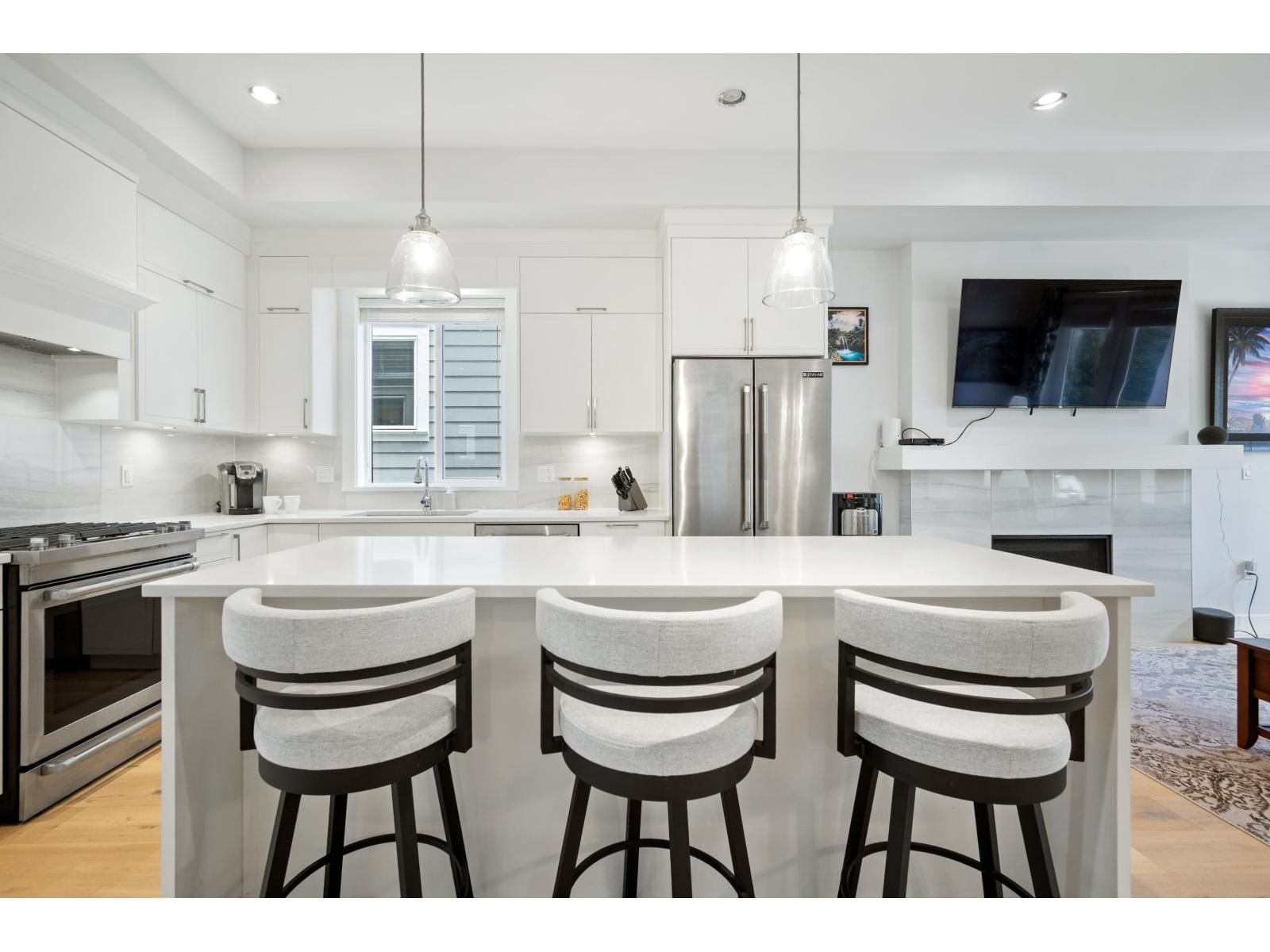 2158 165A STREET Image 9