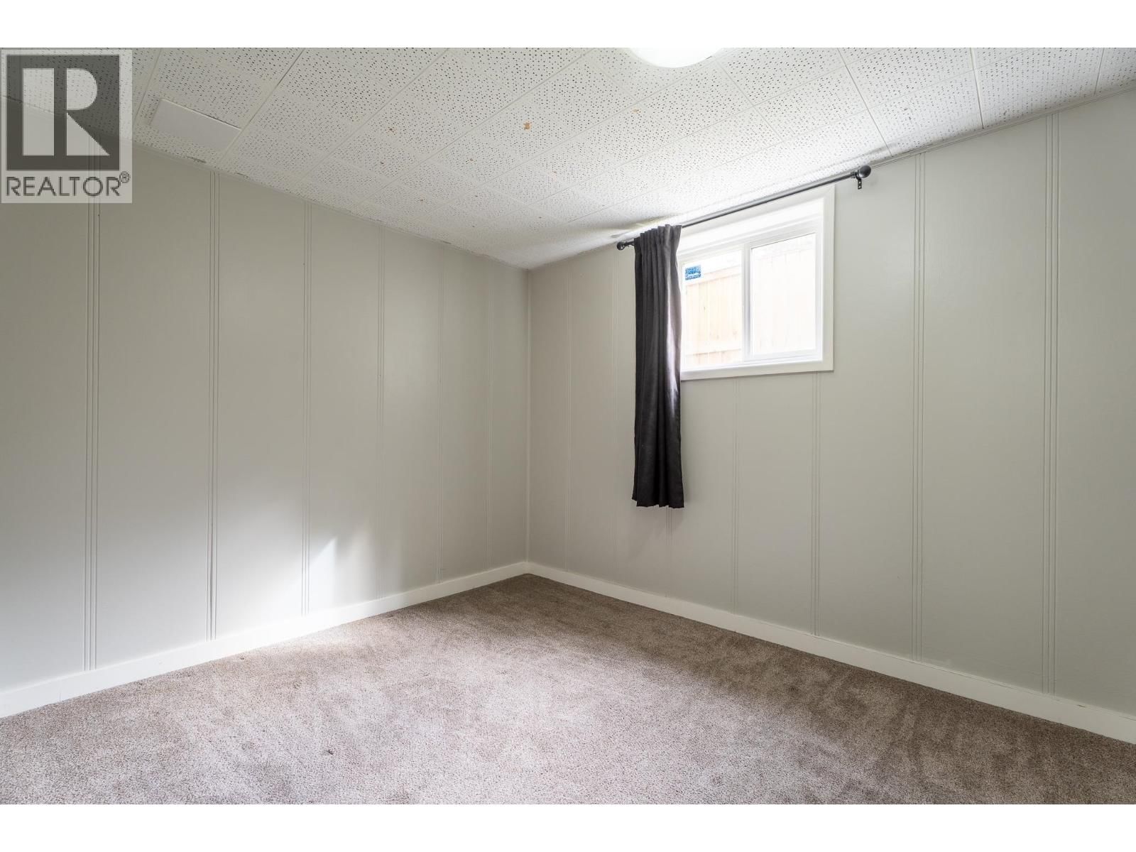 396 BURDEN STREET Image 19