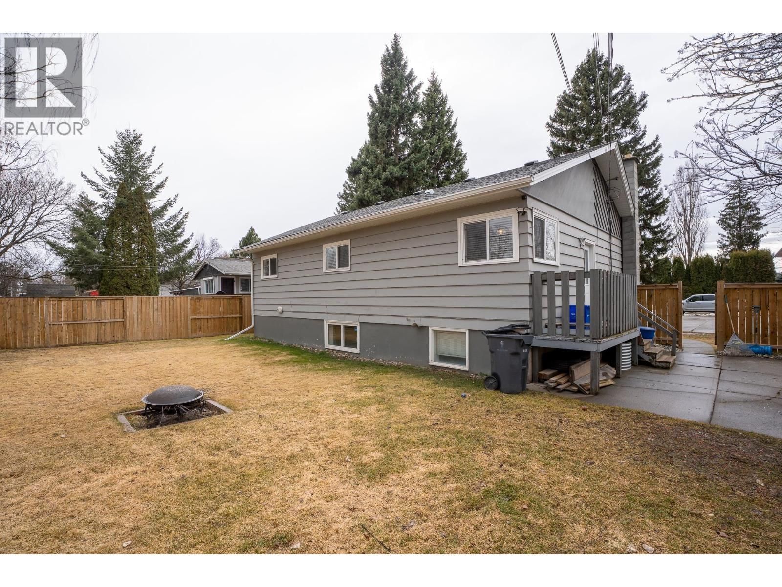 396 BURDEN STREET Image 24