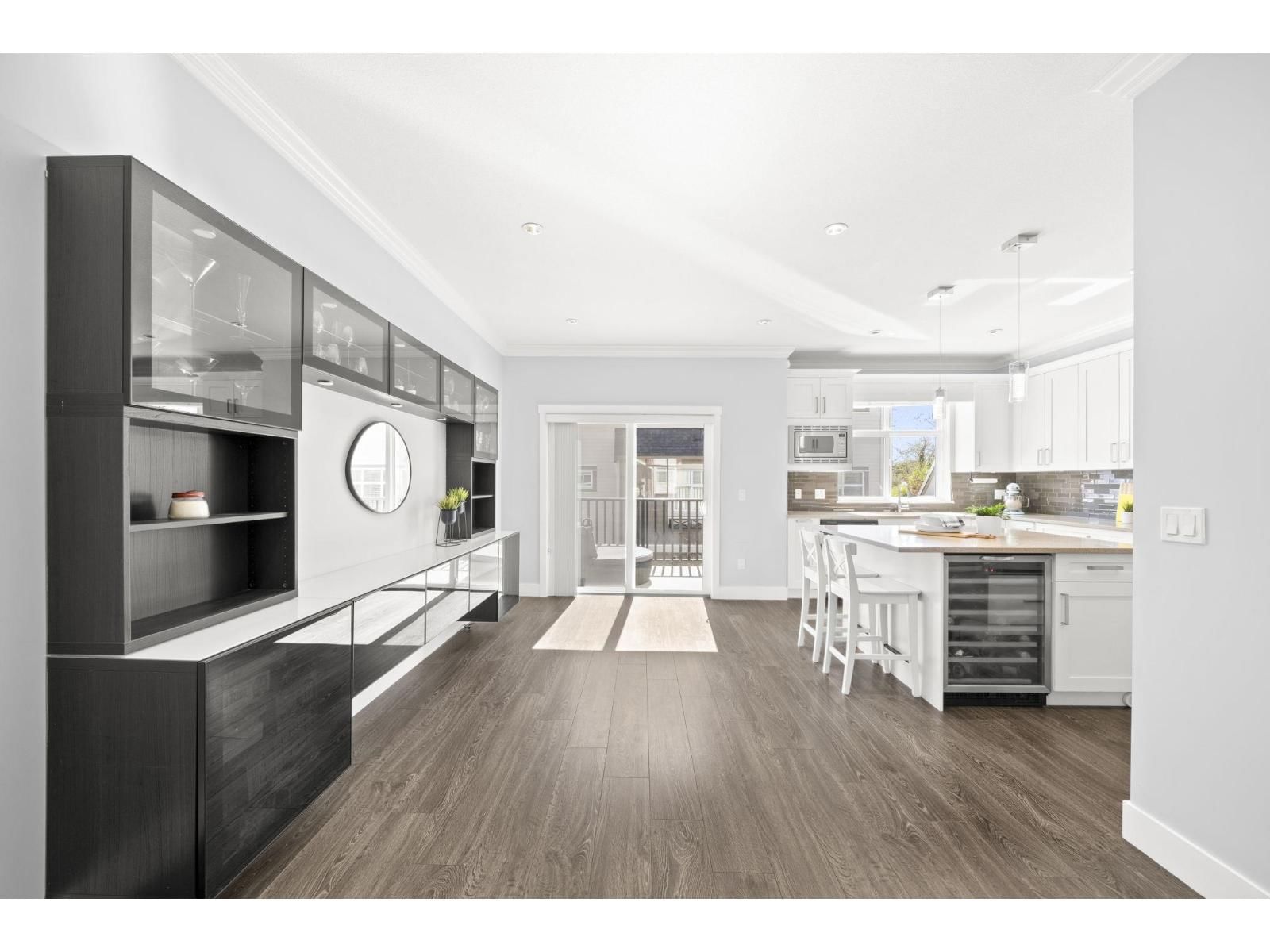 62 - 6591 195A STREET Image 9