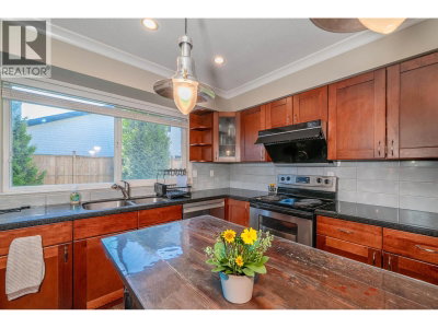 9288 ROMANIUK Drive | Richmond British Columbia | Slide Image Eleven