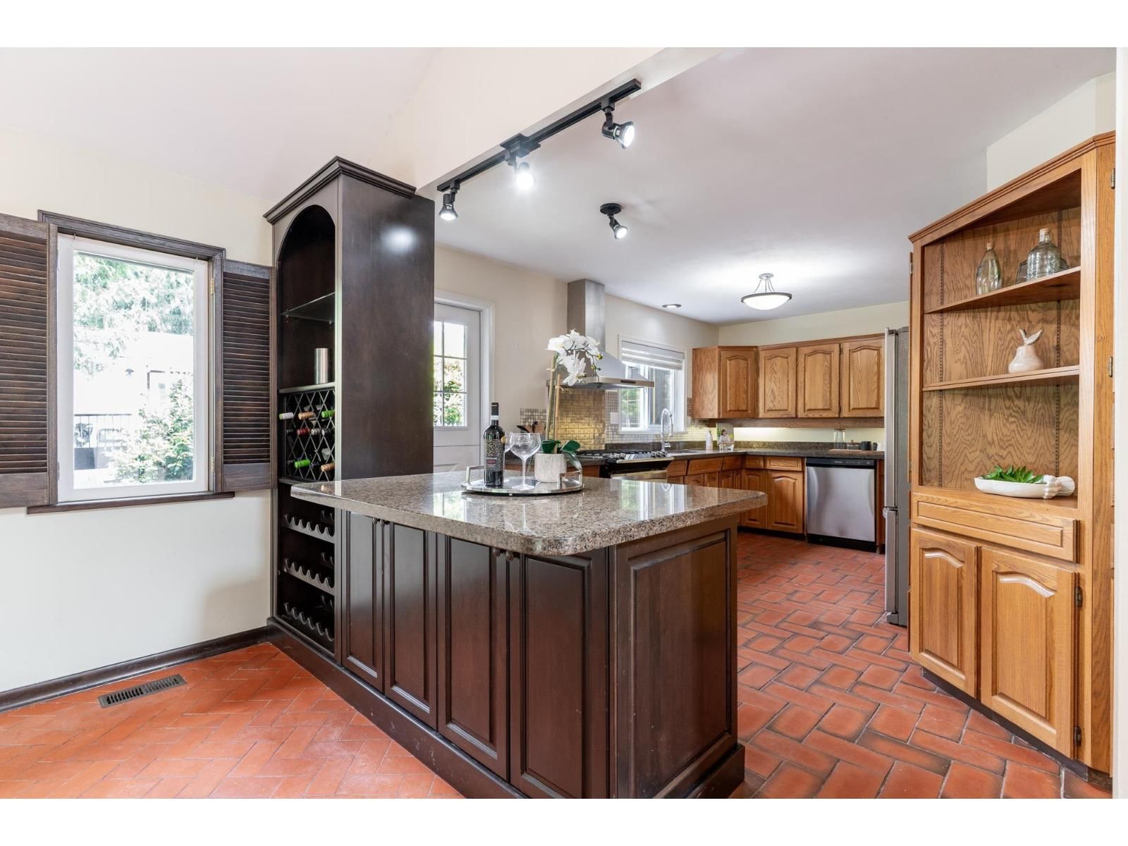 8649 SUNBURY PLACE Image 12