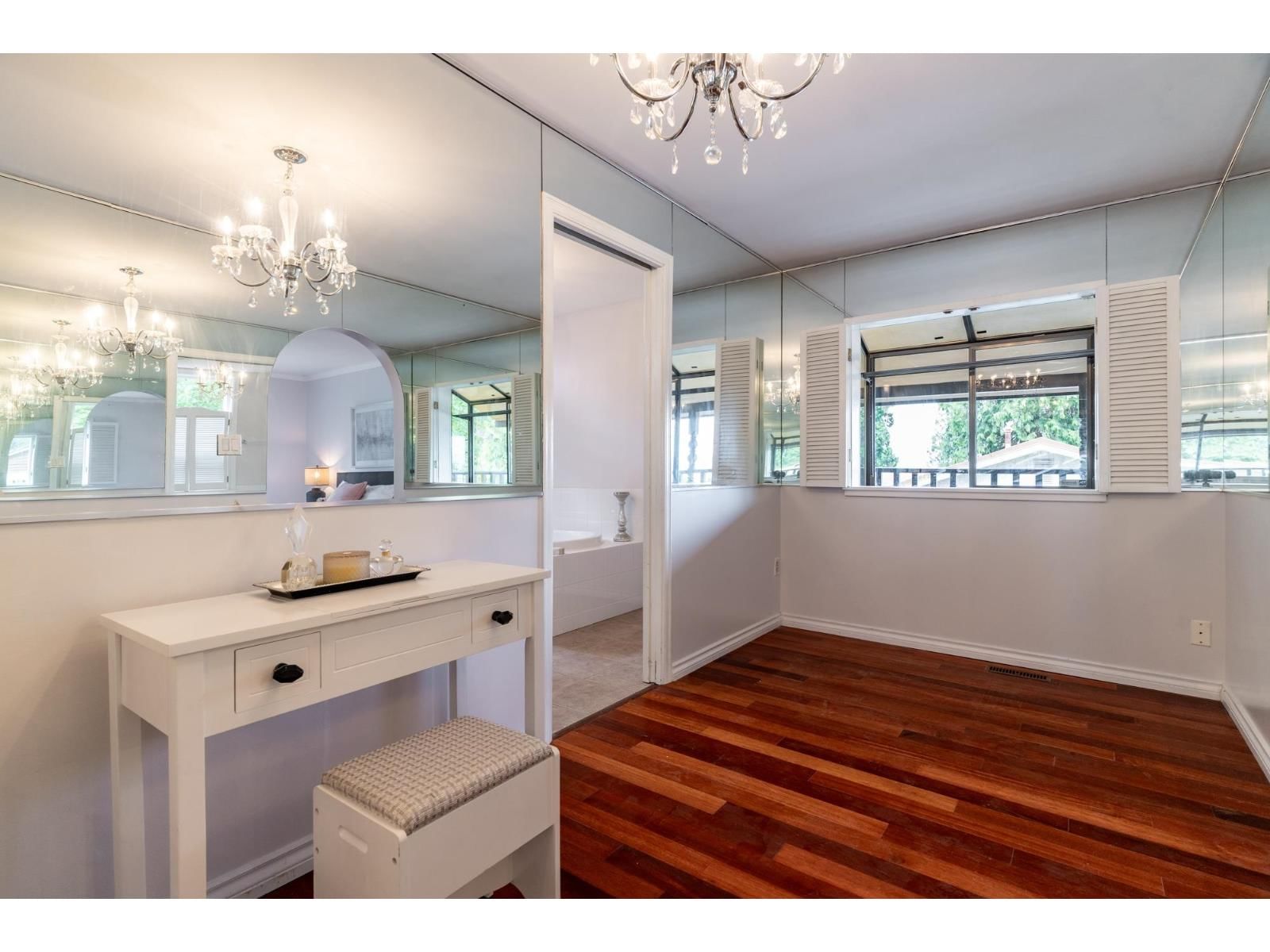 8649 SUNBURY PLACE Image 16