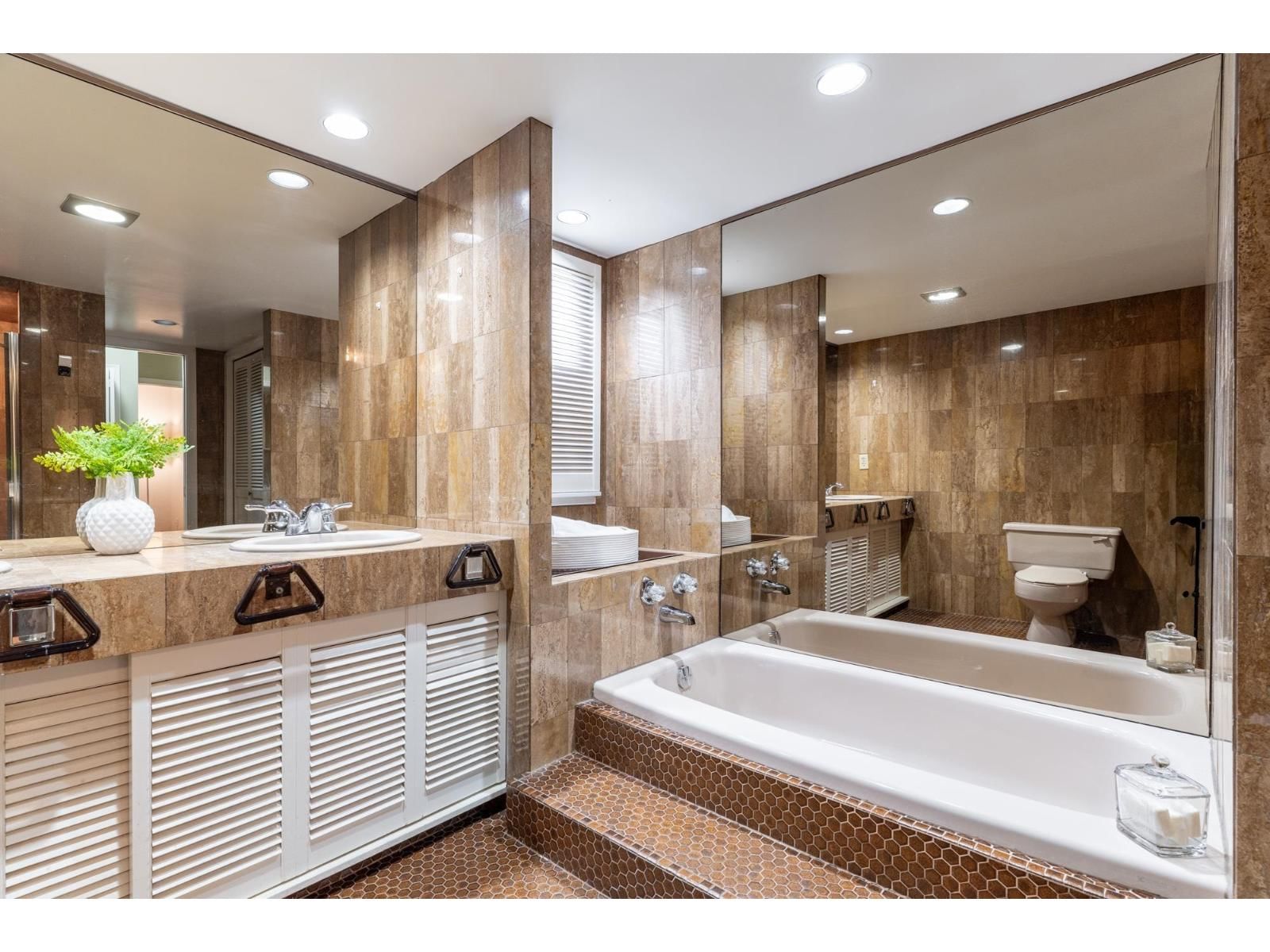 8649 SUNBURY PLACE Image 25