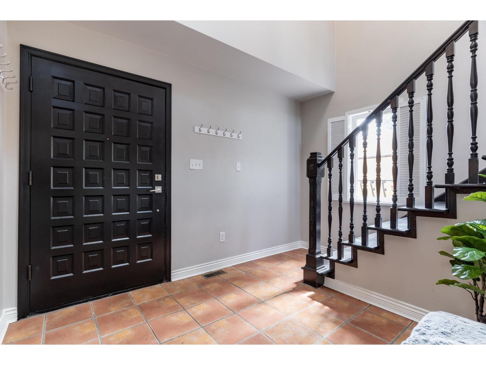 8649 SUNBURY PLACE Image 5