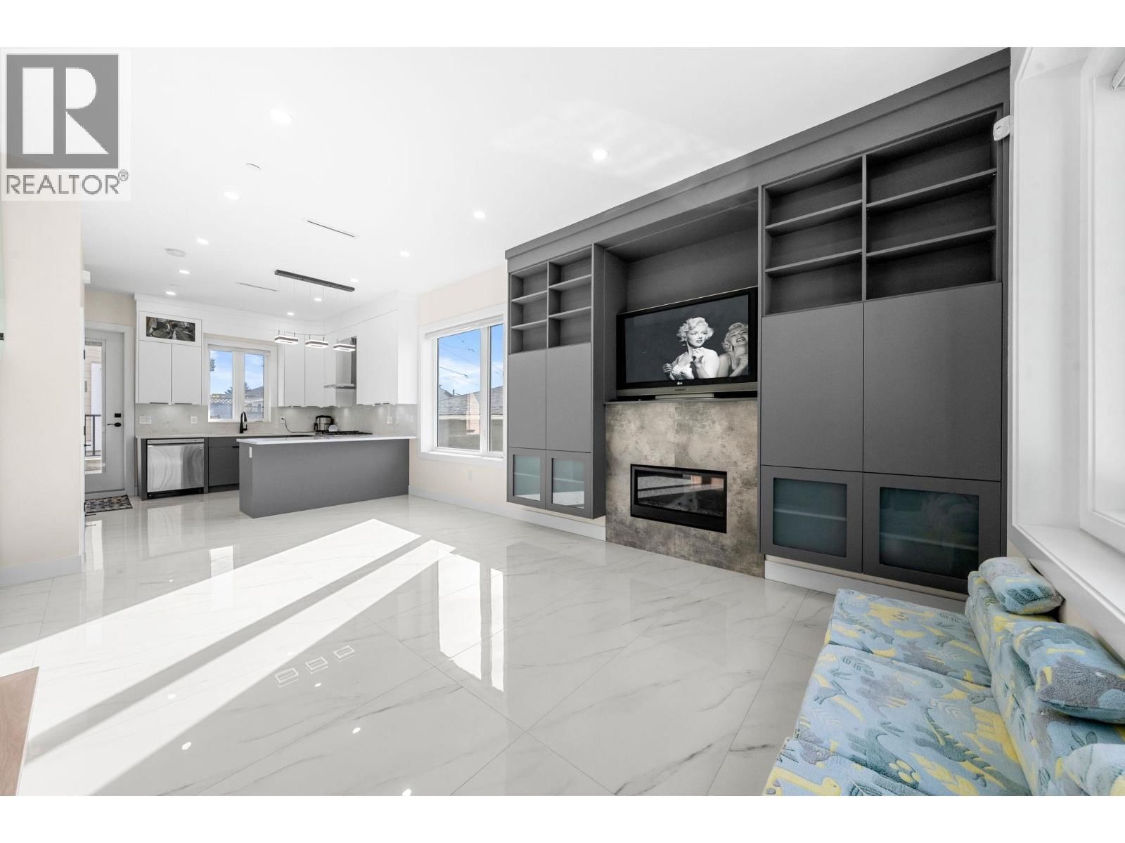 1548 41ST AVENUE Image 16