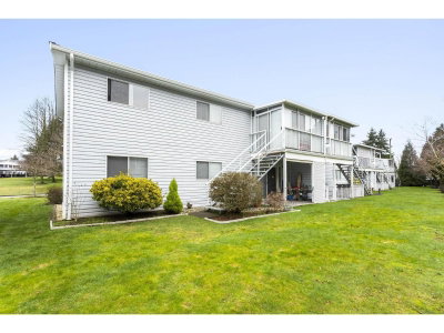 32691 GARIBALDI Drive | Abbotsford British Columbia | Slide Image Twenty-nine