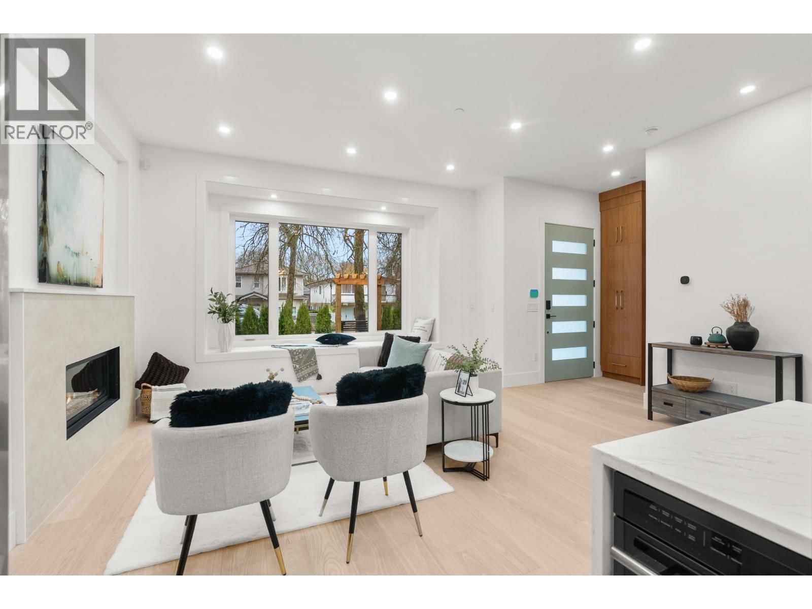 1 - 1822 14TH AVENUE Image 2