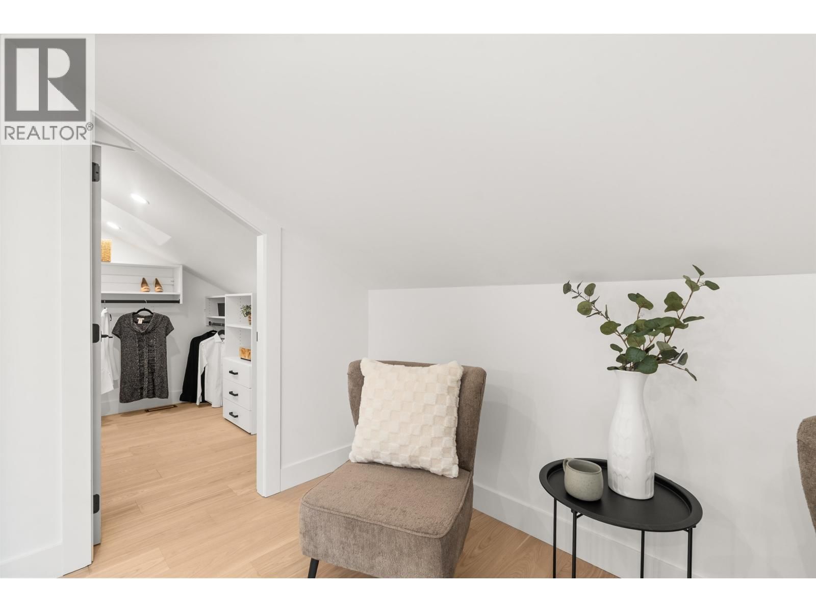 2 - 1822 14TH AVENUE Image 7