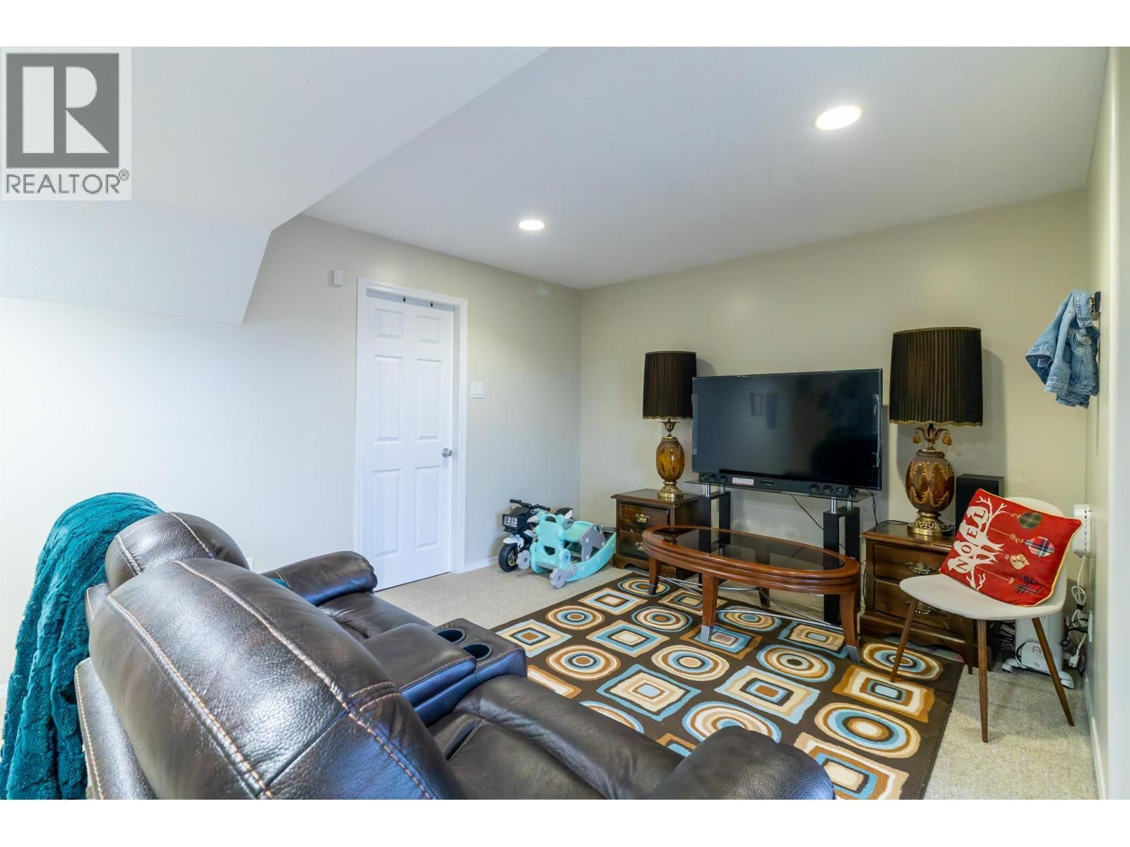 3259 VISTA VIEW ROAD Image 35