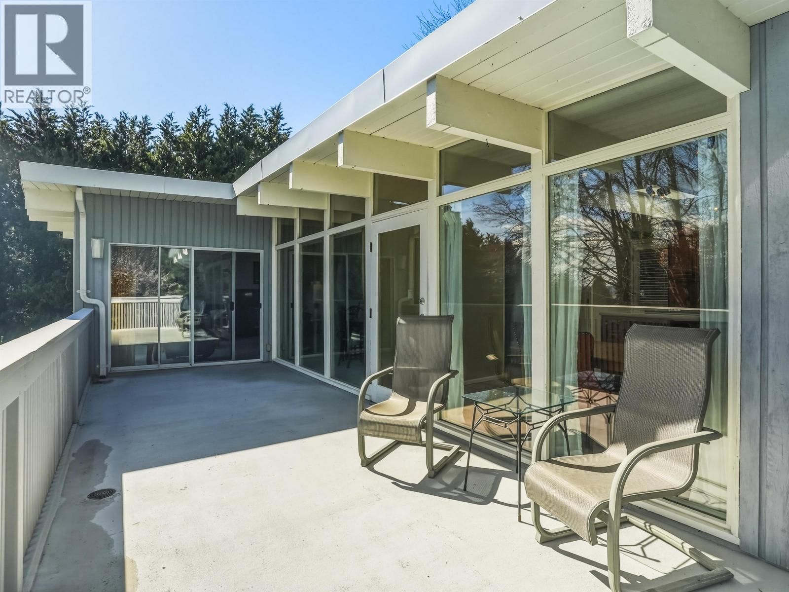 680 ST. ANDREWS ROAD Image 13