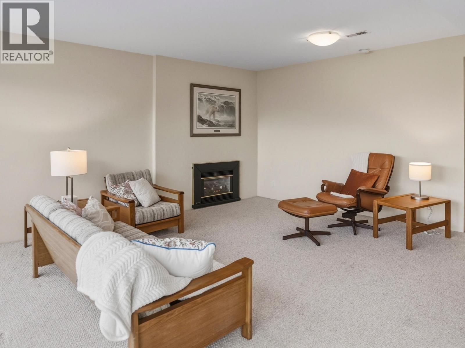 680 ST. ANDREWS ROAD Image 21