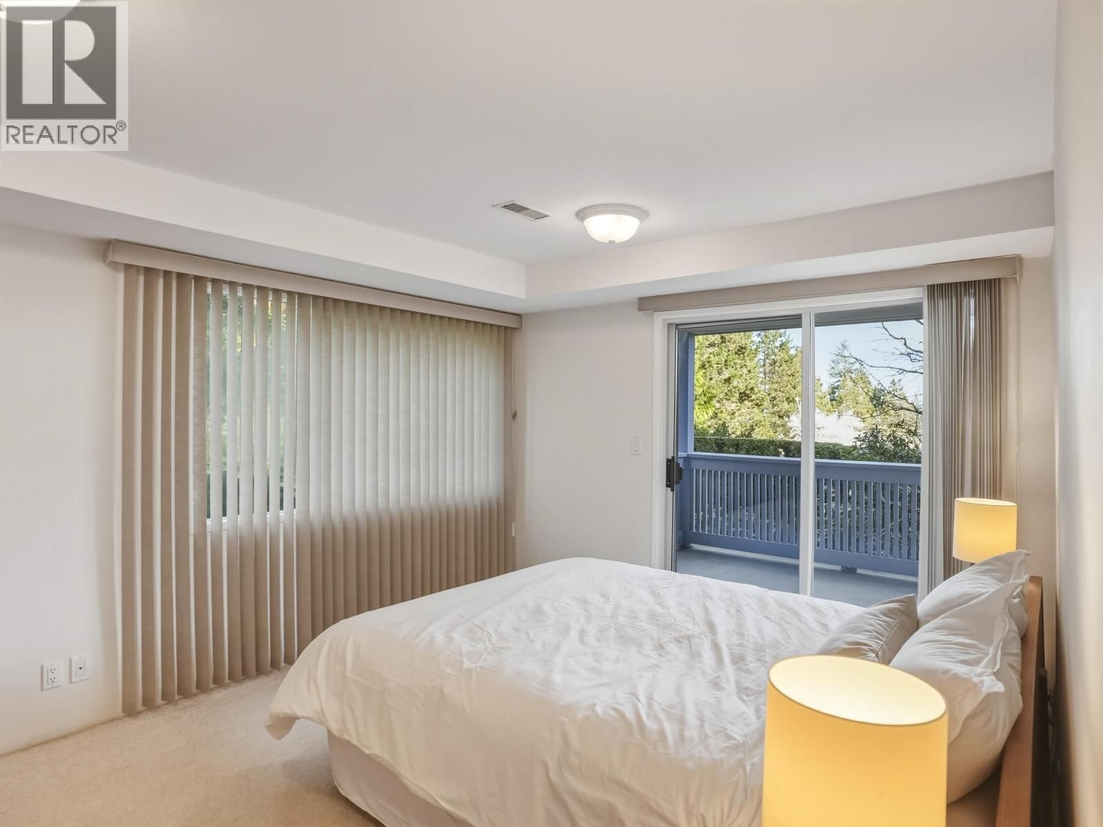 680 ST. ANDREWS ROAD Image 23