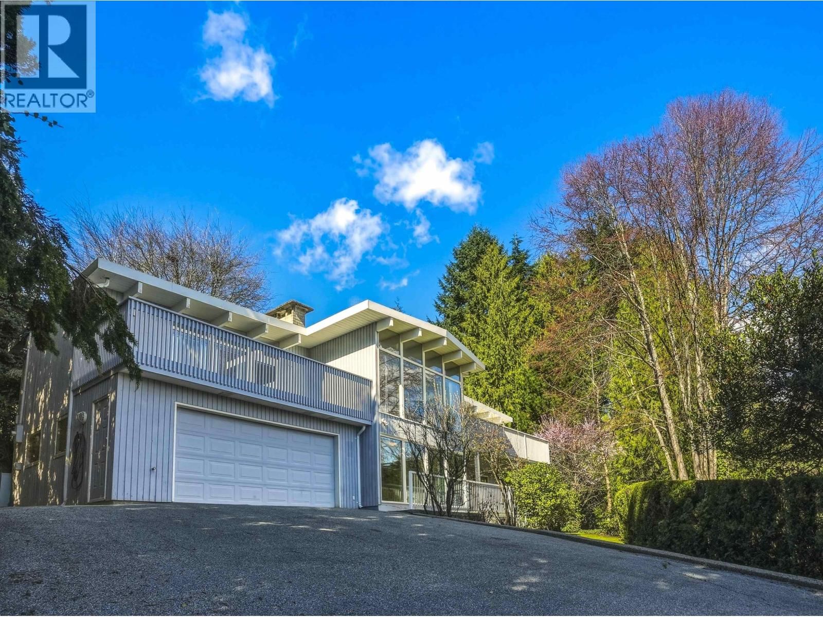 680 ST. ANDREWS ROAD Image 28