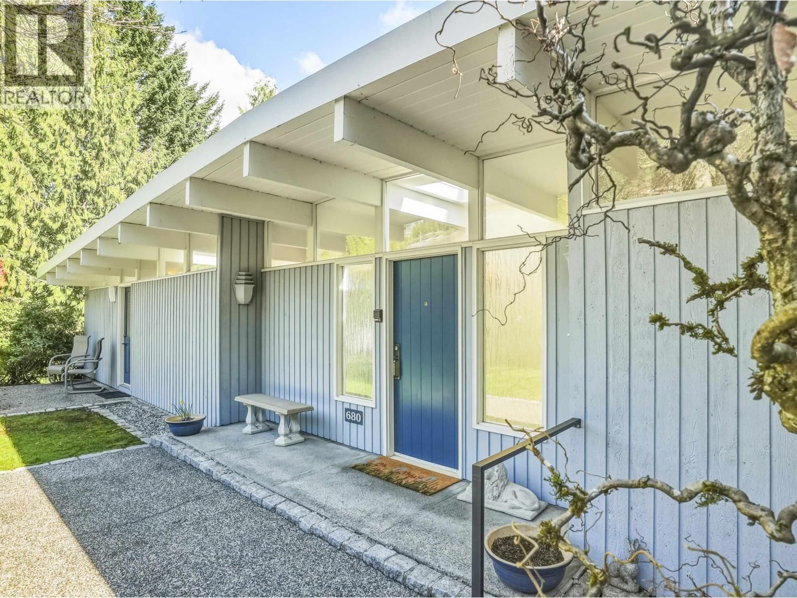 680 ST. ANDREWS ROAD Image 3