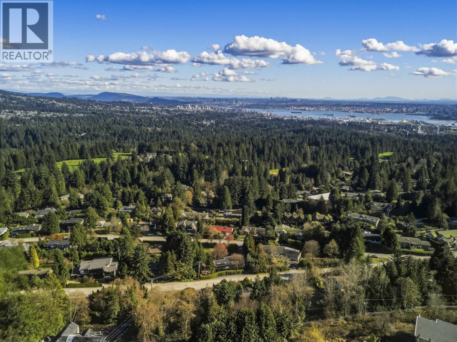 680 ST. ANDREWS ROAD Image 40