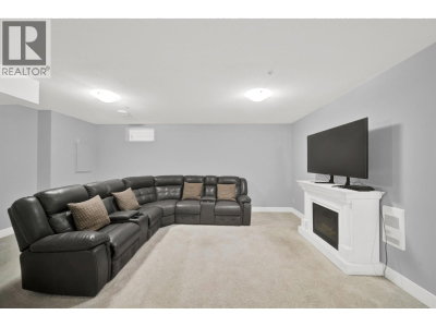 11155 240 Street | Maple Ridge British Columbia | Slide Image Eighteen