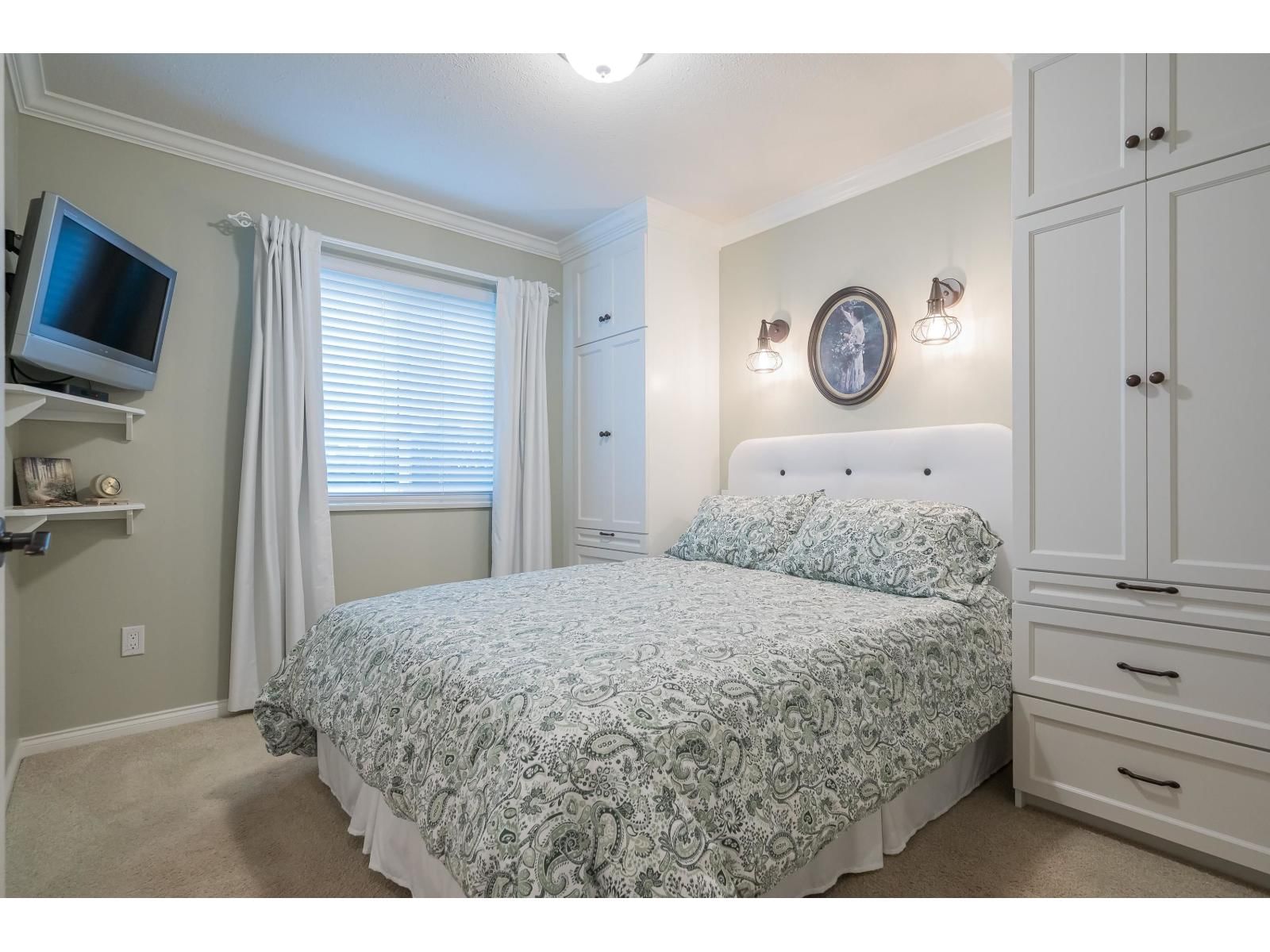 15496 93 AVENUE Image 26