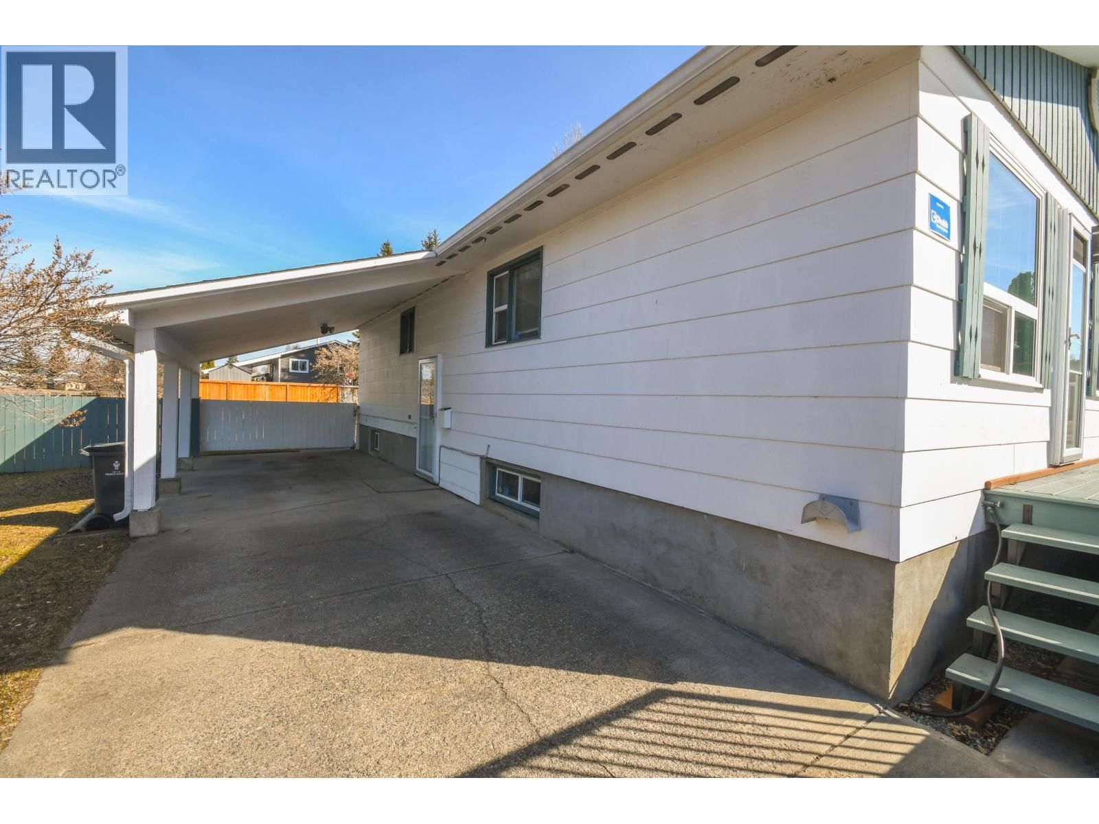 310 CORLESS CRESCENT Image 10